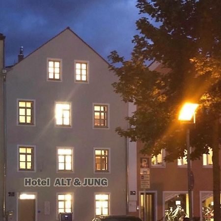 Altstadthotel Alt & Jung Regensburg Buitenkant foto